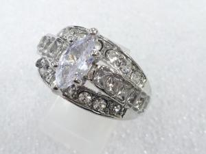 クリスタル　指輪(23号)